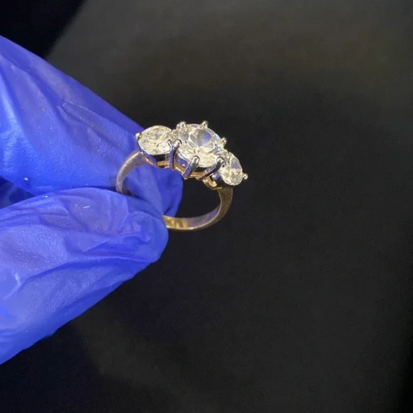 Two Tone 3 Stone Cubic Zirconia Crystal Ring - Picture 4 of 11